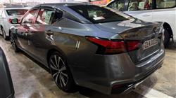 نيسان ألتيما